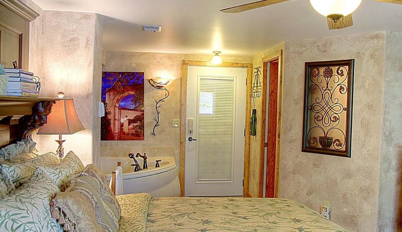 Prairieside Suites Luxury Bed & Breakfast Grandville Exterior photo